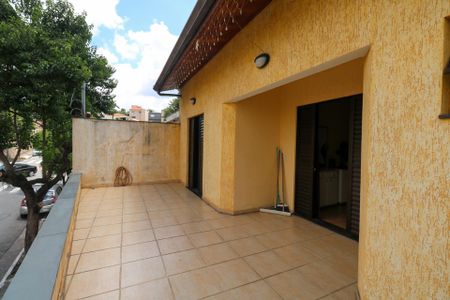 Casa à venda com 300m², 4 quartos e 4 vagasVaranda das Suítes 1 e 2