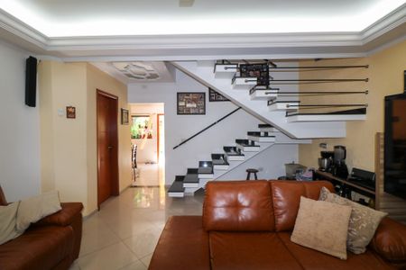 Casa à venda com 300m², 4 quartos e 4 vagasSala