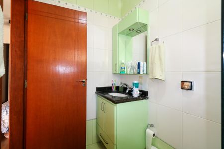 Casa à venda com 300m², 4 quartos e 4 vagasBanheiro da Suíte 1