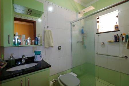 Casa à venda com 300m², 4 quartos e 4 vagasBanheiro da Suíte 1