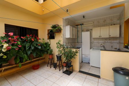 Casa à venda com 300m², 4 quartos e 4 vagasÁrea de Serviço e Quintal