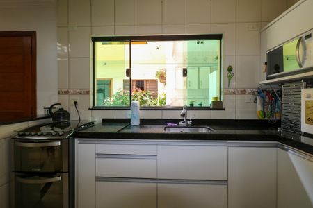 Casa à venda com 300m², 4 quartos e 4 vagasCozinha