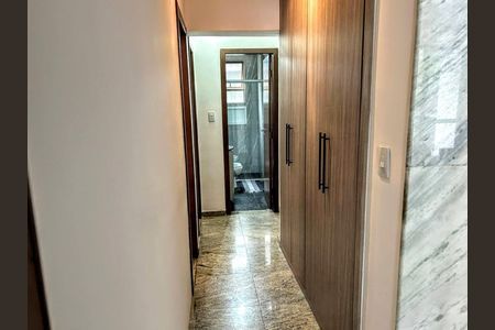 Apartamento à venda com 136m², 4 quartos e 3 vagasCorredor