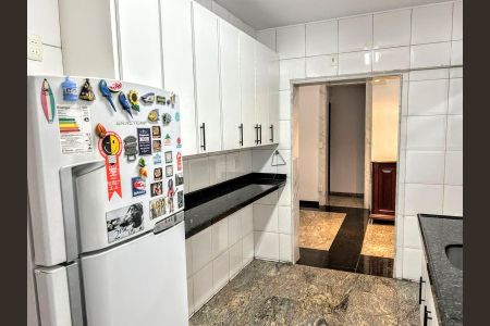 Apartamento à venda com 136m², 4 quartos e 3 vagasCozinha