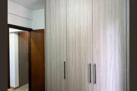 Apartamento à venda com 136m², 4 quartos e 3 vagasquarto 4
