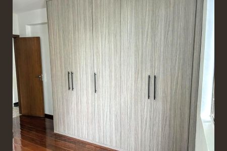 Apartamento à venda com 136m², 4 quartos e 3 vagasquarto 1