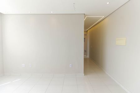 Apartamento para alugar com 44m², 2 quartos e sem vaga Apartamento para alugar com 44m², 2 quartos e sem vagaSala