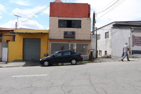 Casa para alugar com 63m², 2 quartos e sem vagaFachada