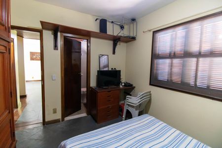 Casa de condomínio à venda com 456m², 6 quartos e 5 vagas Casa de condomínio à venda com 456m², 6 quartos e 5 vagasCasa 2 Suíte 1