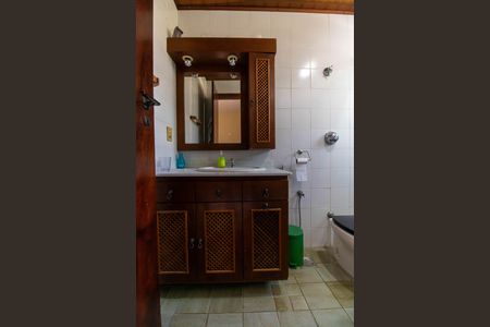 Casa de condomínio à venda com 456m², 6 quartos e 5 vagas Casa de condomínio à venda com 456m², 6 quartos e 5 vagasCasa 2 Banheiro da Suíte 3