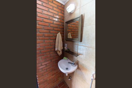 Casa de condomínio à venda com 456m², 6 quartos e 5 vagas Casa de condomínio à venda com 456m², 6 quartos e 5 vagasBanheiro Externo