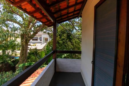 Casa de condomínio à venda com 456m², 6 quartos e 5 vagas Casa de condomínio à venda com 456m², 6 quartos e 5 vagasVaranda da Suíte 3