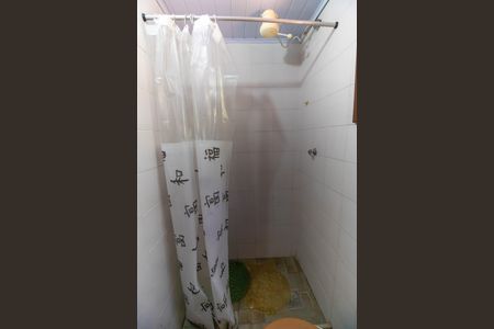 Casa de condomínio à venda com 456m², 6 quartos e 5 vagas Casa de condomínio à venda com 456m², 6 quartos e 5 vagasBanheiro de serviço