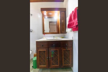 Casa de condomínio à venda com 456m², 6 quartos e 5 vagas Casa de condomínio à venda com 456m², 6 quartos e 5 vagasCasa 2 Banheiro da Suíte 2