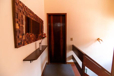 Casa de condomínio à venda com 456m², 6 quartos e 5 vagas Casa de condomínio à venda com 456m², 6 quartos e 5 vagasCorredor