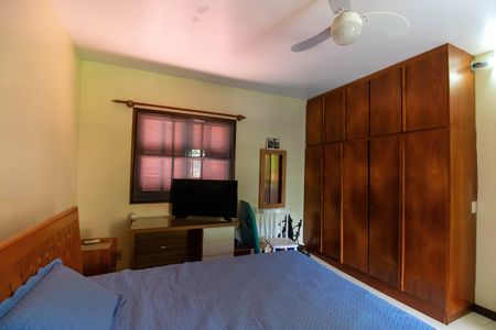 Casa de condomínio à venda com 456m², 6 quartos e 5 vagas Casa de condomínio à venda com 456m², 6 quartos e 5 vagasCasa 2 Suíte 3