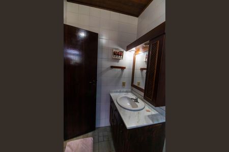 Casa de condomínio à venda com 456m², 6 quartos e 5 vagas Casa de condomínio à venda com 456m², 6 quartos e 5 vagasBanheiro da Suíte 3