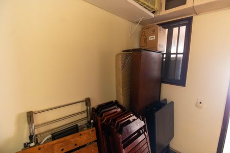 Casa de condomínio à venda com 456m², 6 quartos e 5 vagas Casa de condomínio à venda com 456m², 6 quartos e 5 vagasQuarto de Serviço