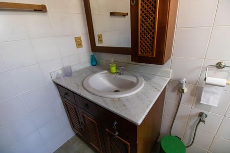 Casa de condomínio à venda com 456m², 6 quartos e 5 vagas Casa de condomínio à venda com 456m², 6 quartos e 5 vagasCasa 2 Banheiro da Suíte 3