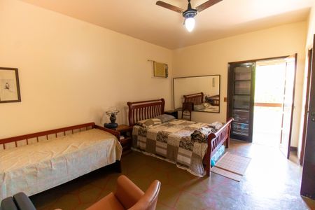 Casa de condomínio à venda com 456m², 6 quartos e 5 vagas Casa de condomínio à venda com 456m², 6 quartos e 5 vagasSuíte 2