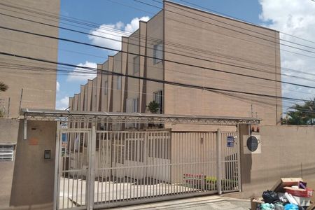 Casa de condomínio à venda com 90m², 2 quartos e 2 vagasFachada