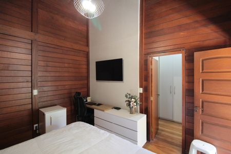 Casa à venda com 370m², 5 quartos e 8 vagasQuarto 1