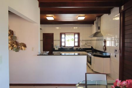 Casa à venda com 370m², 5 quartos e 8 vagasCopa