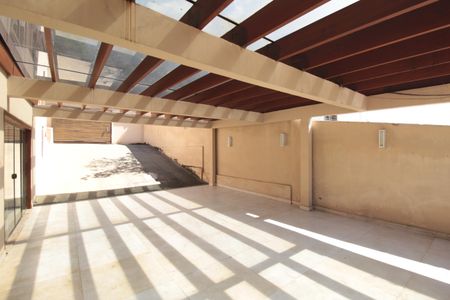 Casa à venda com 370m², 5 quartos e 8 vagasGaragem