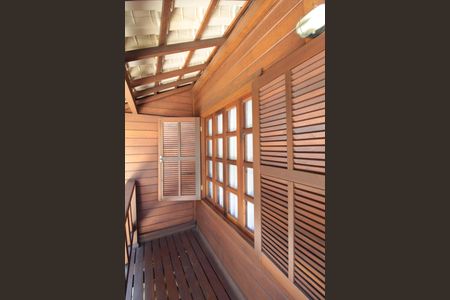 Casa à venda com 370m², 5 quartos e 8 vagasVista do Quarto 1