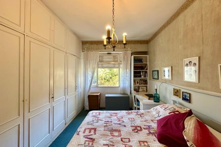 Apartamento à venda com 230m², 4 quartos e sem vagaQuarto 3