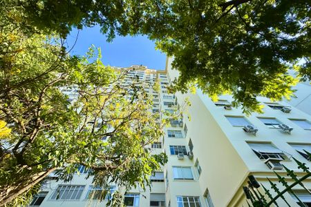 Apartamento à venda com 230m², 4 quartos e sem vagaFachada