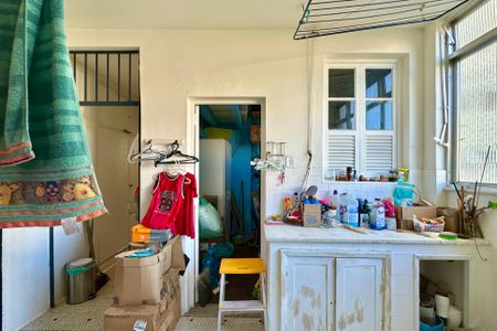 Apartamento à venda com 230m², 4 quartos e sem vagaÁrea de Serviço