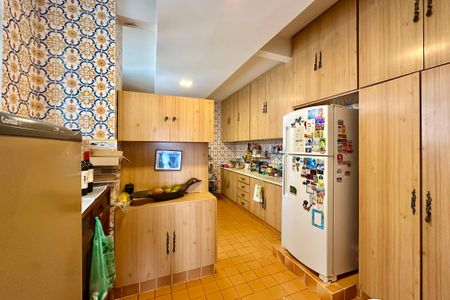 Apartamento à venda com 230m², 4 quartos e sem vagaCozinha