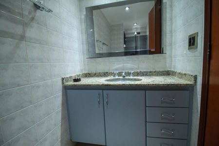 Apartamento à venda com 124m², 4 quartos e 1 vagaBanheiro do Quarto 3