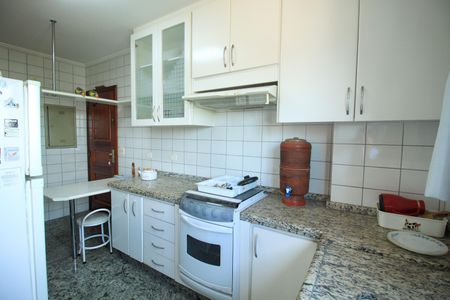 Apartamento à venda com 124m², 4 quartos e 1 vagaCozinha