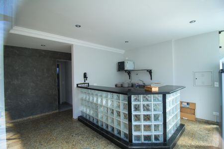 Apartamento à venda com 124m², 4 quartos e 1 vagaÁrea comum