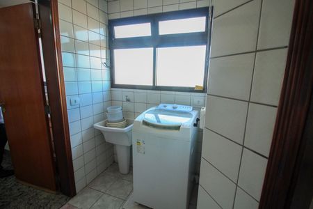 Apartamento à venda com 124m², 4 quartos e 1 vagaÁrea de Serviço