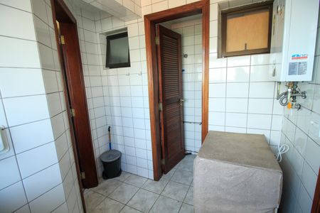 Apartamento à venda com 124m², 4 quartos e 1 vagaÁrea de Serviço