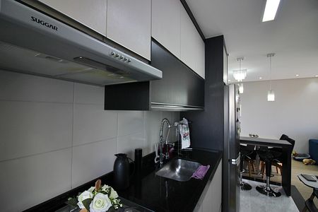 Apartamento à venda com 52m², 2 quartos e 1 vagaCozinha e Área de Serviço