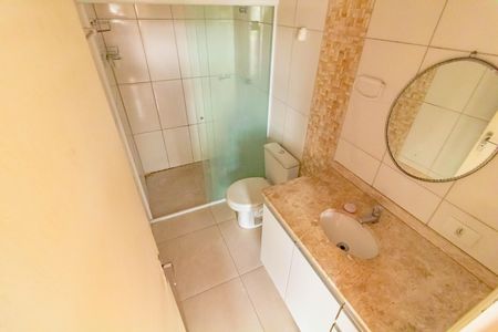 Casa para alugar com 150m², 3 quartos e 2 vagas Casa para alugar com 150m², 3 quartos e 2 vagasBanheiro