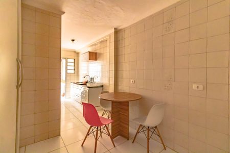 Casa para alugar com 150m², 3 quartos e 2 vagas Casa para alugar com 150m², 3 quartos e 2 vagasCozinha