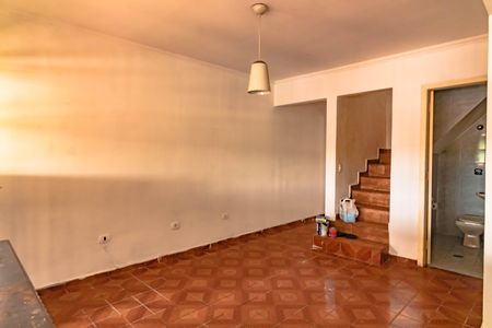 Casa para alugar com 150m², 3 quartos e 2 vagas Casa para alugar com 150m², 3 quartos e 2 vagasSala
