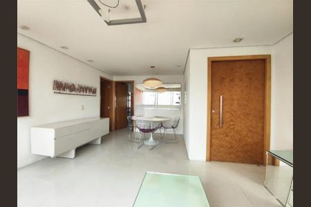 Apartamento à venda com 85m², 3 quartos e 1 vagaFoto 02