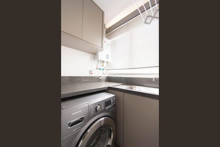 Apartamento à venda com 153m², 2 quartos e 2 vagasLavanderia