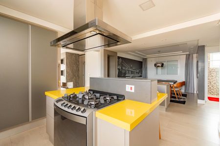 Apartamento à venda com 153m², 2 quartos e 2 vagasCozinha