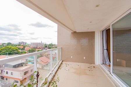 Apartamento à venda com 153m², 2 quartos e 2 vagasSacada/Sala