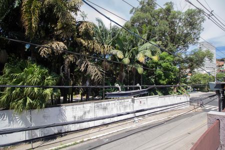 Casa à venda com 180m², 2 quartos e 2 vagasVista Varanda Quarto 1 