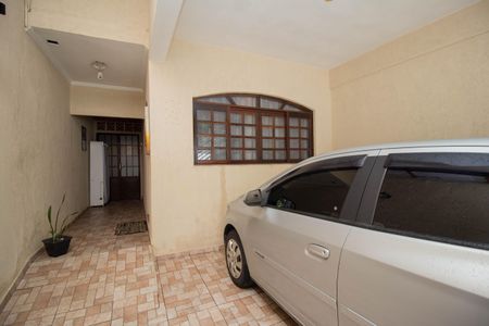 Casa à venda com 180m², 2 quartos e 2 vagasGaragem