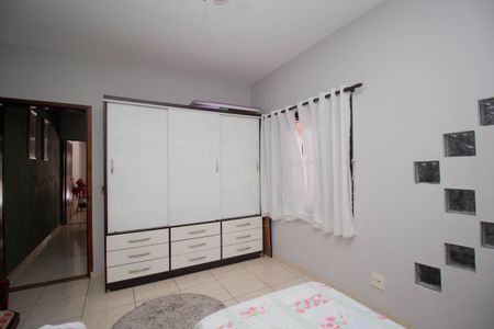 Casa à venda com 180m², 2 quartos e 2 vagasQuarto 2