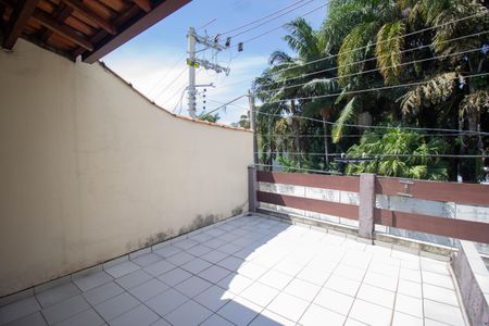 Casa à venda com 180m², 2 quartos e 2 vagasVaranda Quarto 1 
